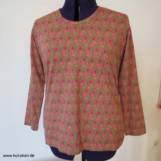 Blütenbaumwolljersey langarm T Shirt mit Passe aus Kimono Stoff