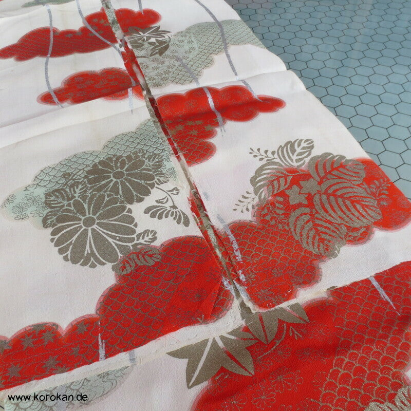 Wolken mit Gold und Silberdruck Kimono Seide, aufgetrennt