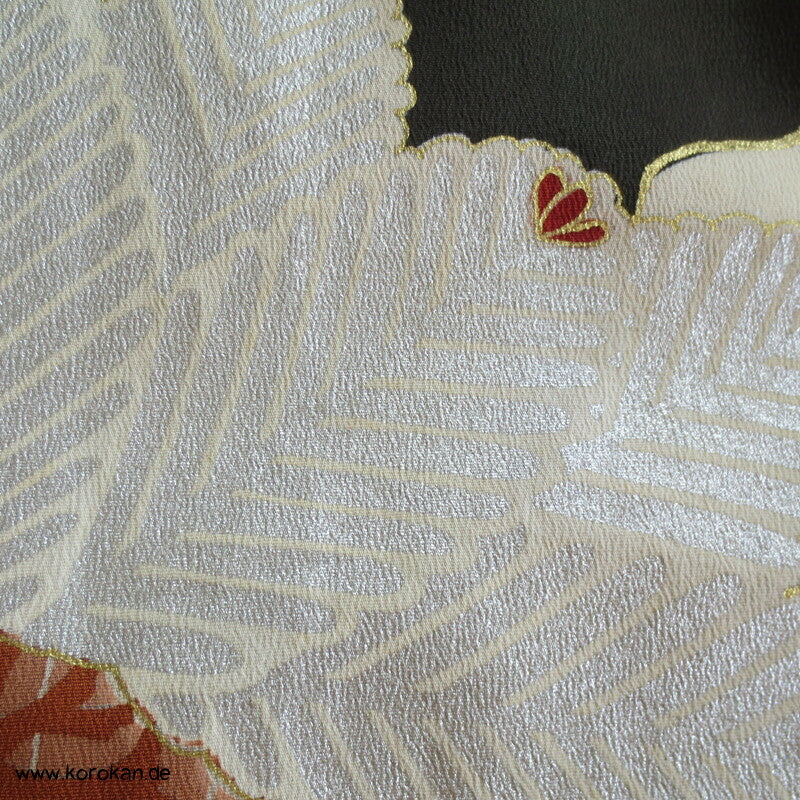 Tsunami und Kiefern antiker Tomesode Kimono