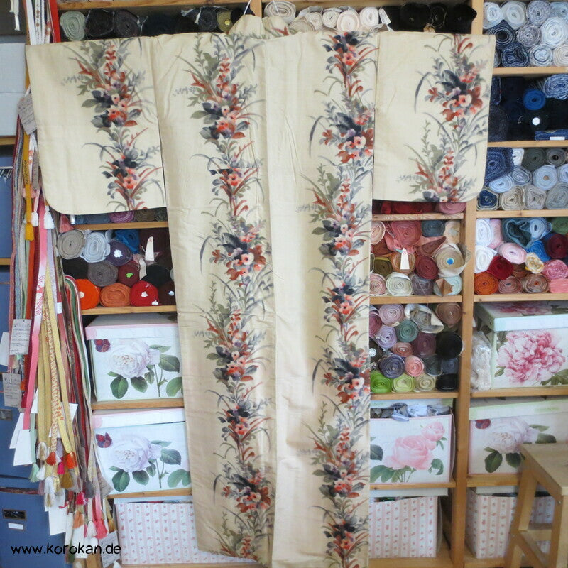 Japan Art Deco Blumengirlanden Meisen Seiden Kimono