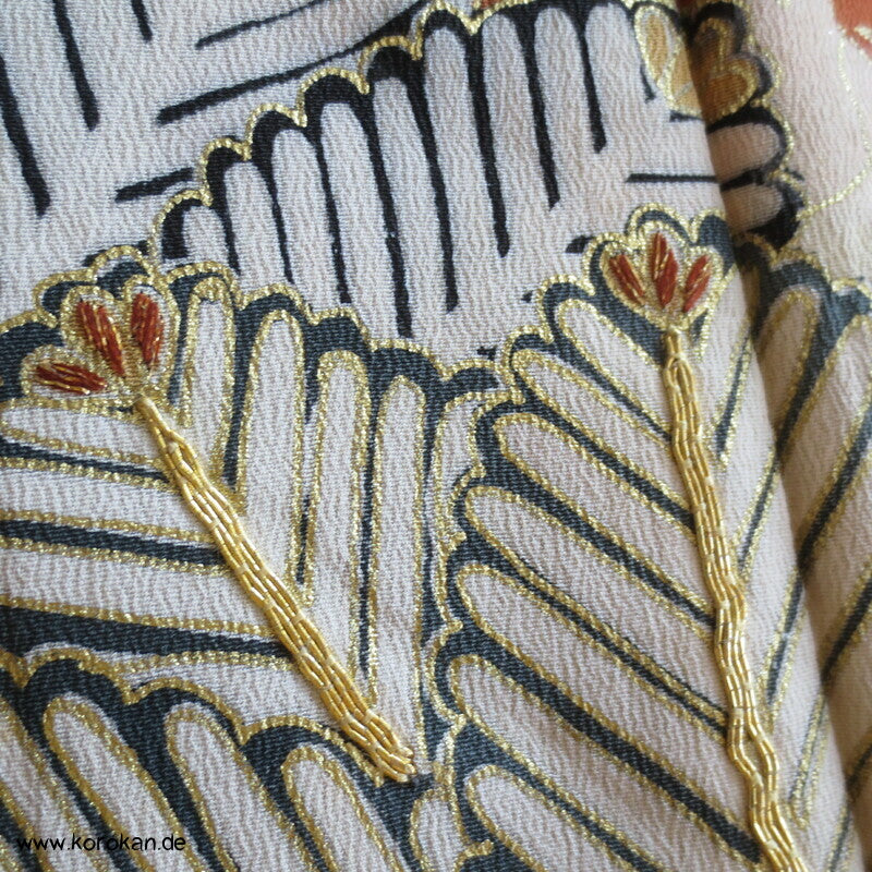 Tsunami und Kiefern antiker Tomesode Kimono