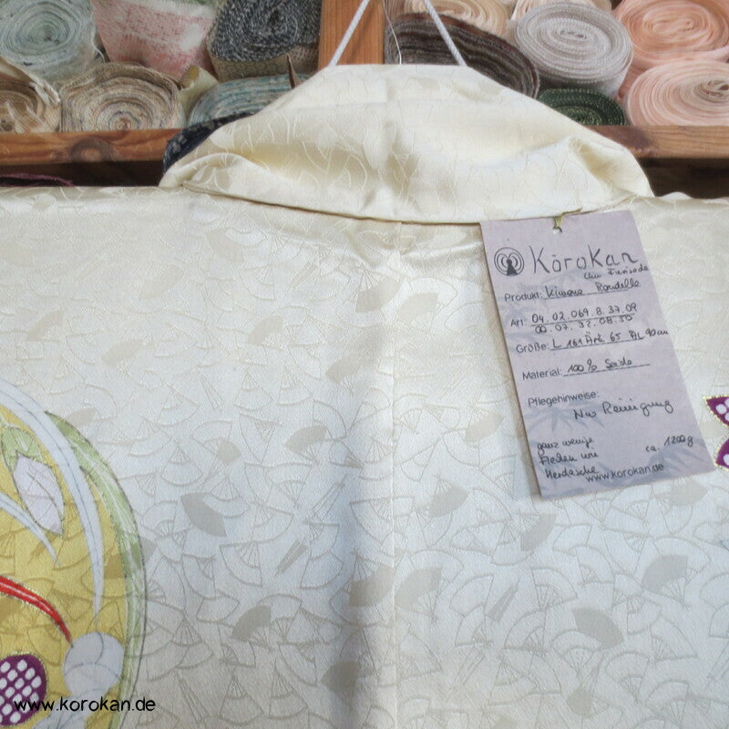 Golddruck und -stickereirondelle Chu Furisode Seidendamast Kimono