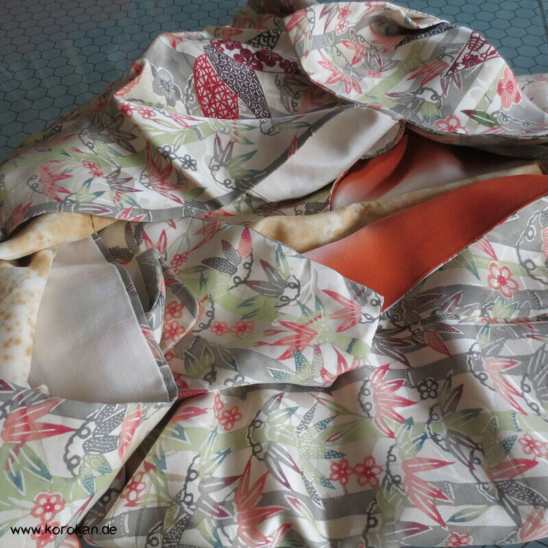 Bambusdickicht Seidensatin Homongi Kimono