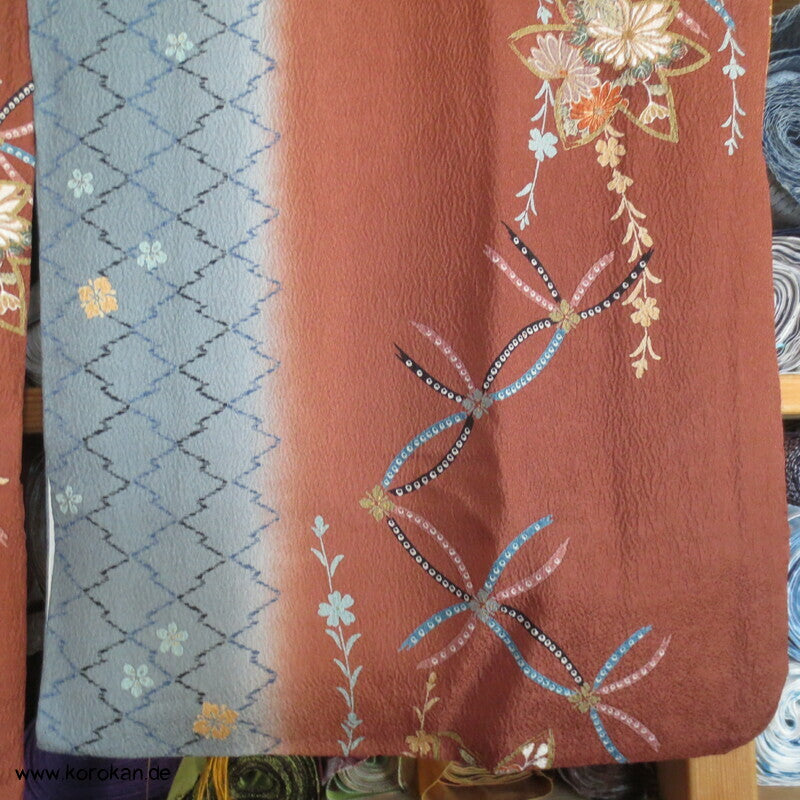 Yamato gemusterte Streifen Seidencrepe Komon Kimono