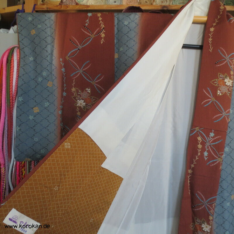 Yamato gemusterte Streifen Seidencrepe Komon Kimono