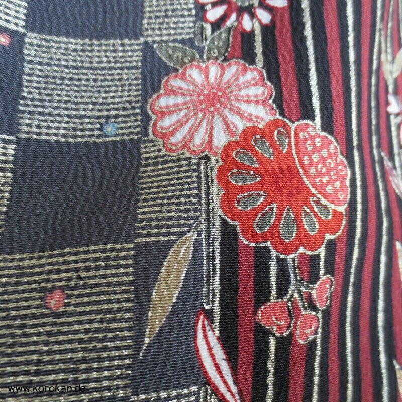 gemusterte dunkle Streifen Komon Kimono, Hakkake grün