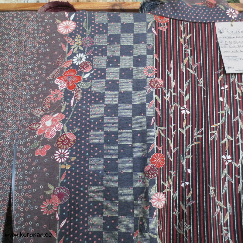 gemusterte dunkle Streifen Komon Kimono, Hakkake grün