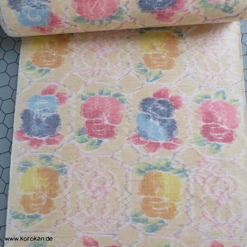 bunte Blüten auf natur Kasuri Kimono Wolle