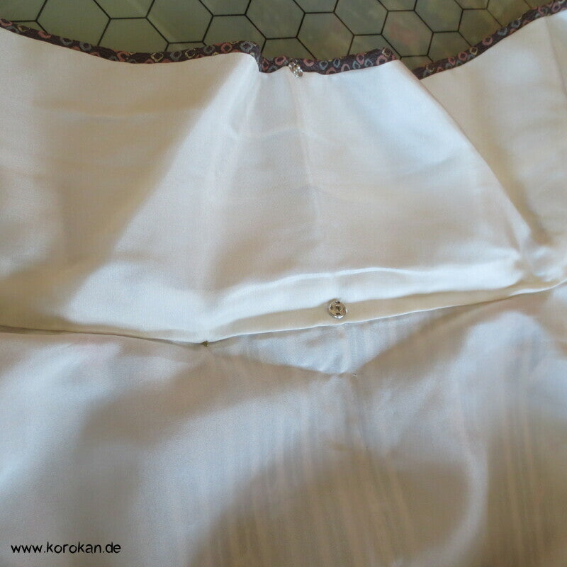 gemusterte dunkle Streifen Komon Kimono, Hakkake grün