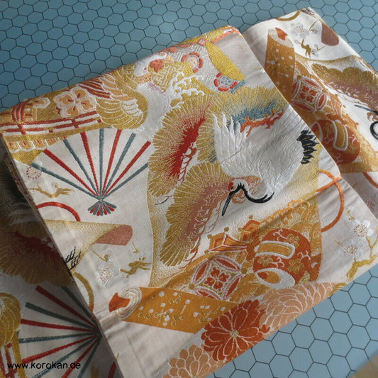 Fächer und Kraniche antiker Maru Obi