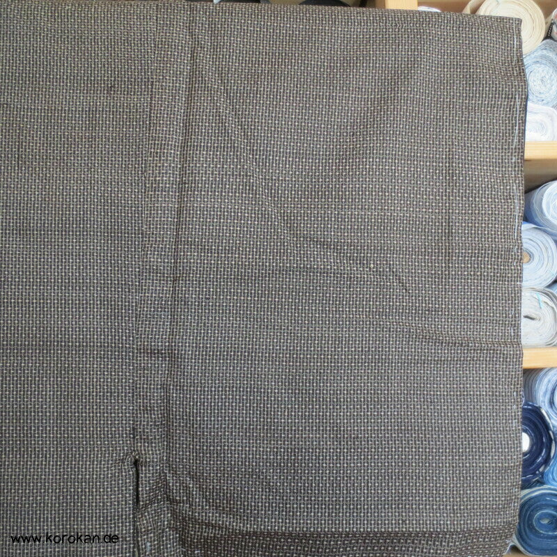 Kimono und Haori Set in dunkelbrauner Kasuri Tsumugi Seide, Fuji san