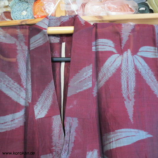 silbergrauer Bambus auf weinrot Hitoe Seiden Chu Kimono