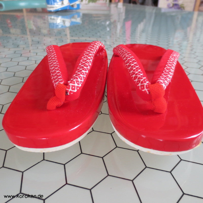 Geta für Kinder / Mädchen / Jungen - lackiertes Holz / Bänder aus Kanoko Stoff