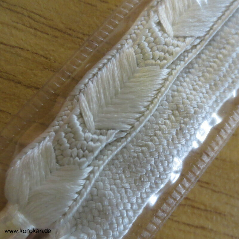 Haori Himo - Seide, reinweiß, Fischgrätenmuster