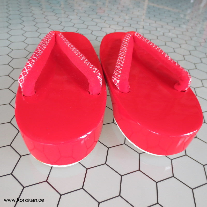 Geta für Kinder / Mädchen / Jungen - lackiertes Holz / Bänder aus Kanoko Stoff