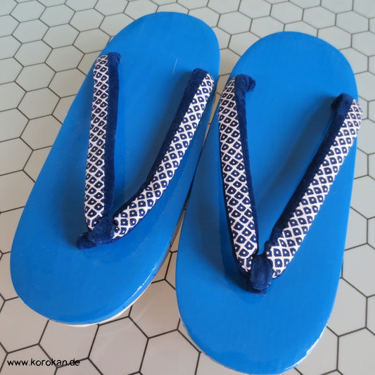 Geta für Kinder / Mädchen / Jungen - lackiertes Holz / Bänder aus Kanoko Stoff