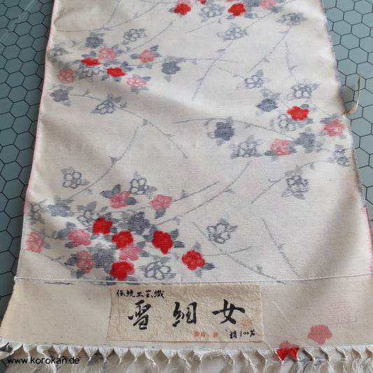 Umezweige Kasuri Tsumugi Kimono Seide