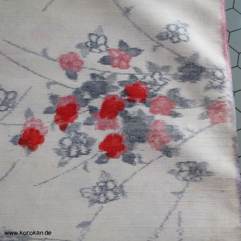 Umezweige Kasuri Tsumugi Kimono Seide