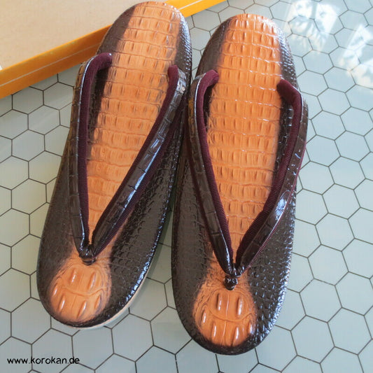 japanische Kroko Zori Zehensteg Sandalen mit Korksohle und Stoffriemen