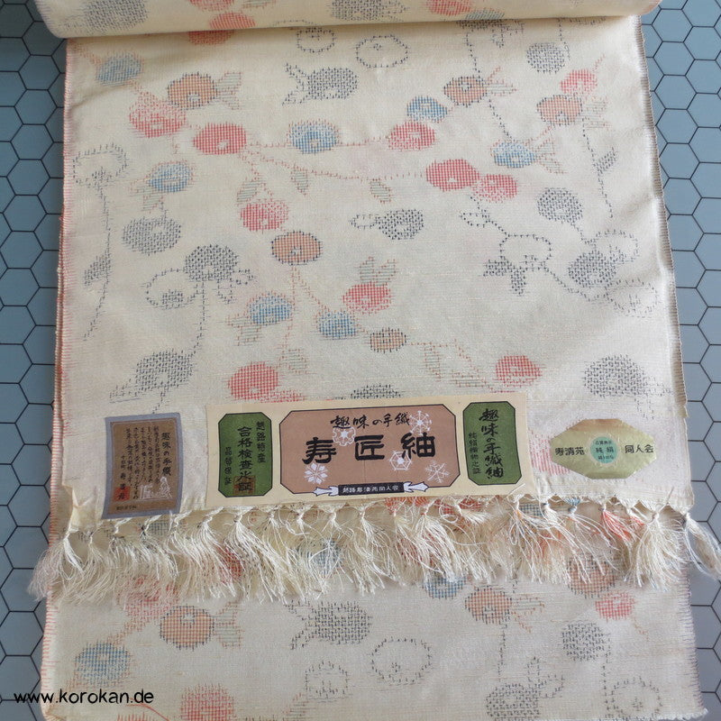 Früchte am Zweig Kasuri Tsumugi Kimono Seide