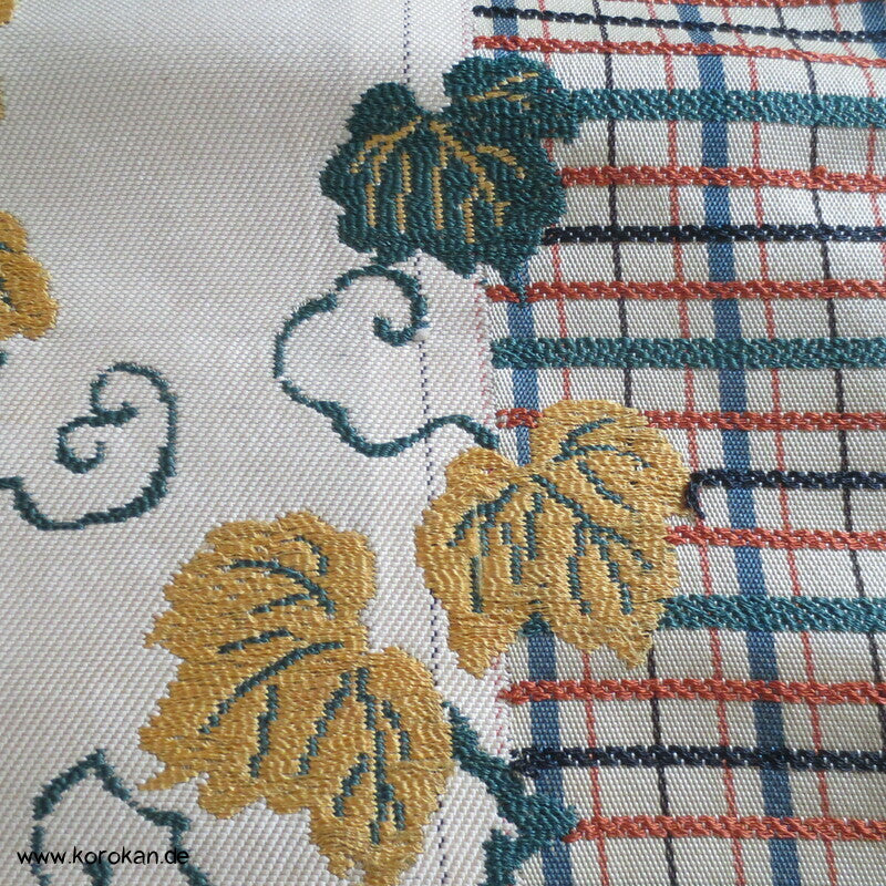 Japan Koi, Karo und Blüten Nagoya Obi Seidenbrokat Kimonogürtel