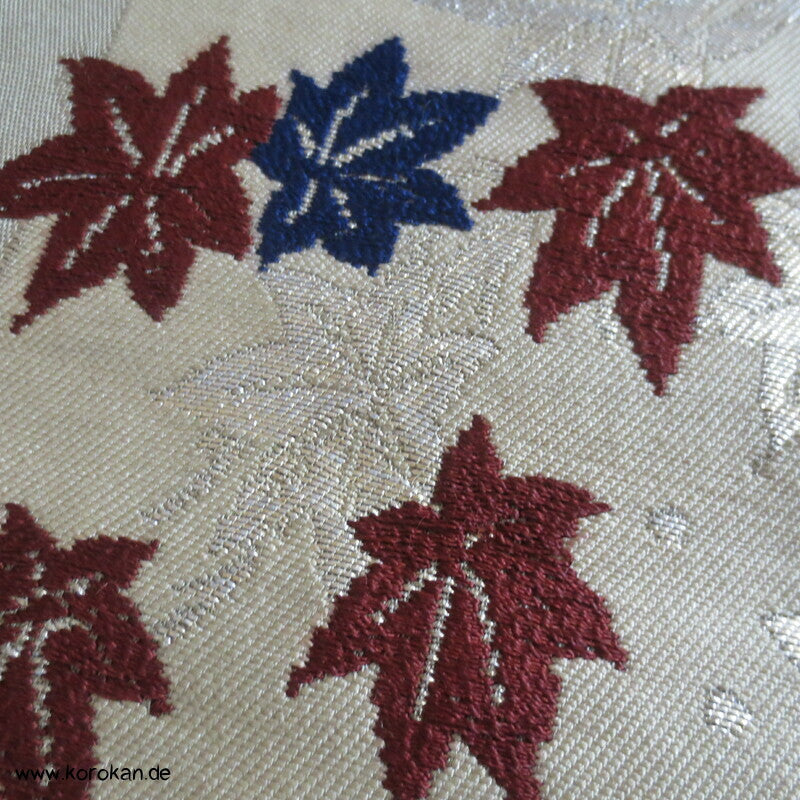 Japan Koi, Karo und Blüten Nagoya Obi Seidenbrokat Kimonogürtel