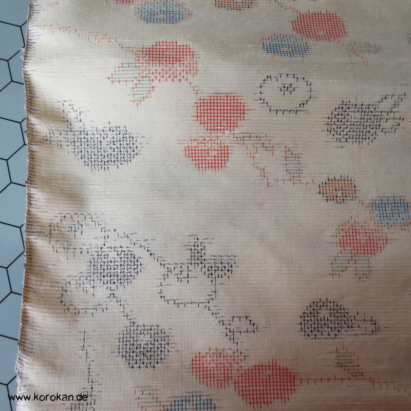 Früchte am Zweig Kasuri Tsumugi Kimono Seide