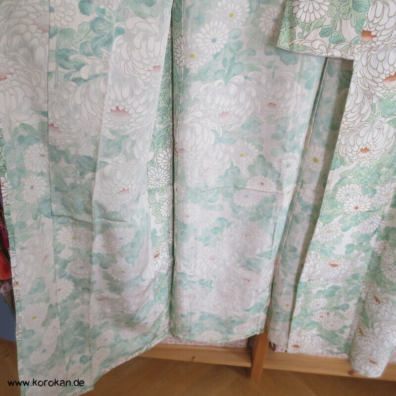 weiße Chrysanthemen Hitoe Kimono Seidencrepe