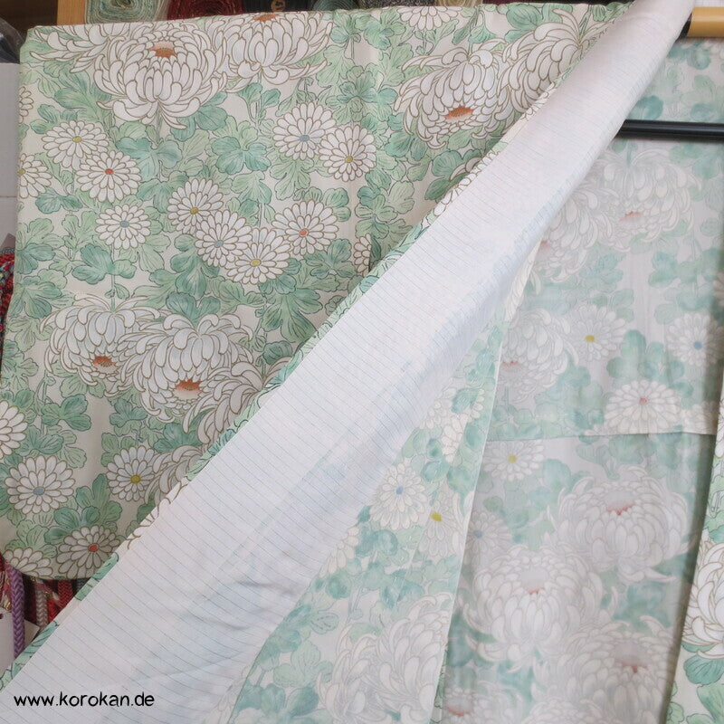weiße Chrysanthemen Hitoe Kimono Seidencrepe