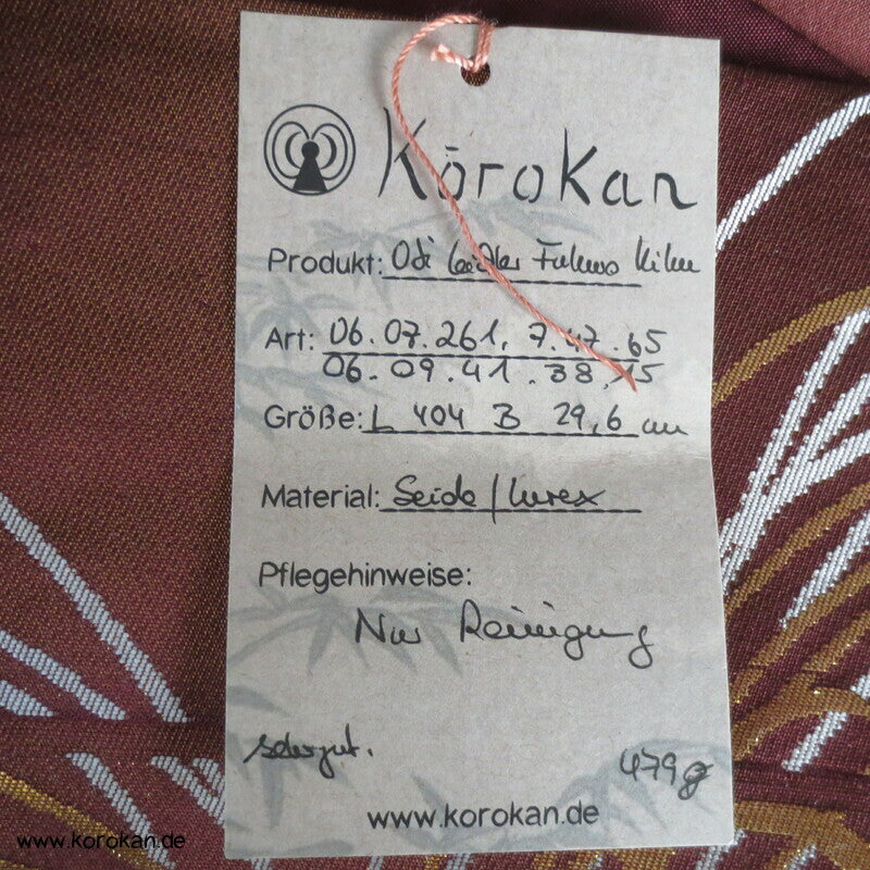 goldene Chrysantheme auf dunkelrot leichter Fukuro Obi