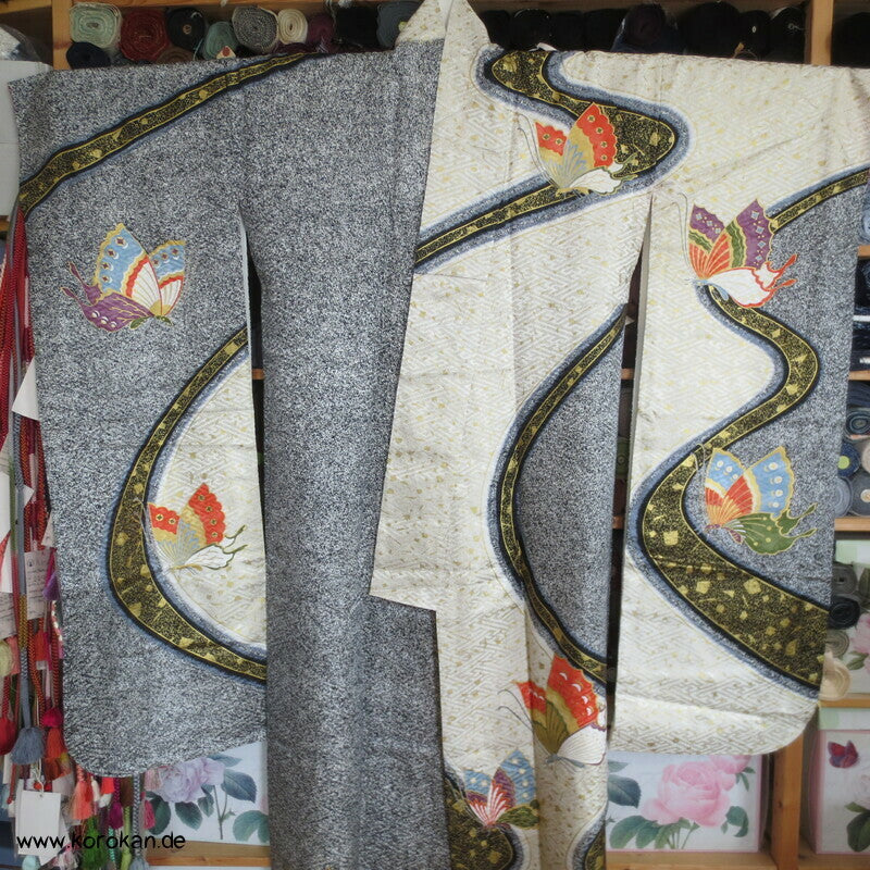 Schmetterlinge auf Milchstraße Furisode