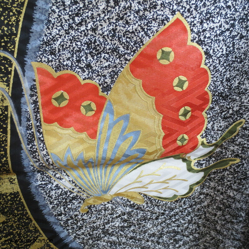 Schmetterlinge auf Milchstraße Furisode