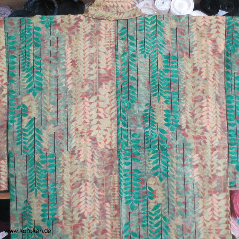 Blätterstreifen auf Rinzu Seiden Damast Komon Kimono