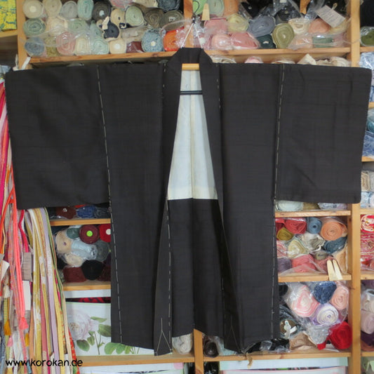 dunkelbrauner Tsumugi Seiden Haori