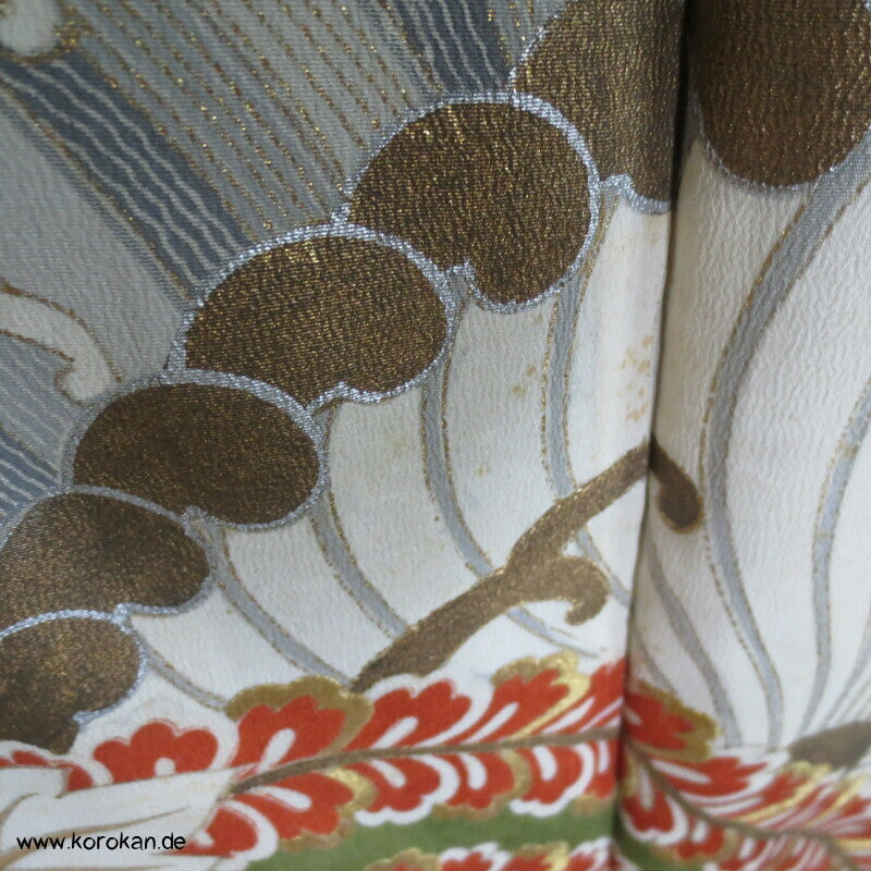 japanische Tomesode Seidencrepe Kimono mit Tsunami Wellen Muster
