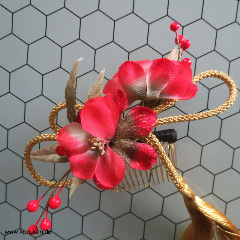 Kanzashi Haarkamm - Fascinator,  Blüten Kordel