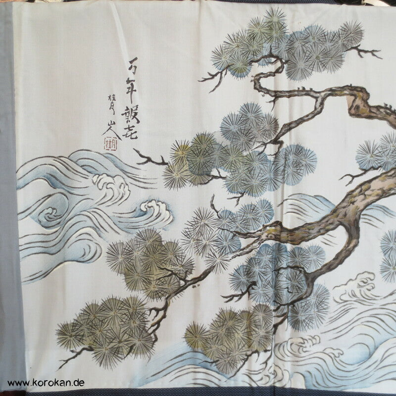 blaues Seiden Tsumugi Ensemble, Kimono + Haori, knorrige Kiefer