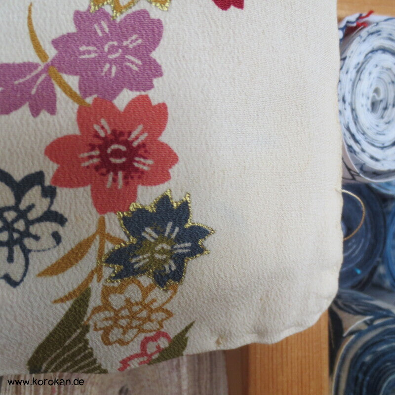 Homongi Kimono Seidencrepe Bingata Blumen und Vögel