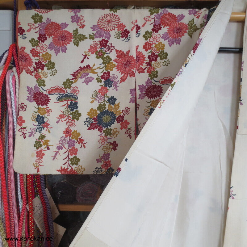Homongi Kimono Seidencrepe Bingata Blumen und Vögel