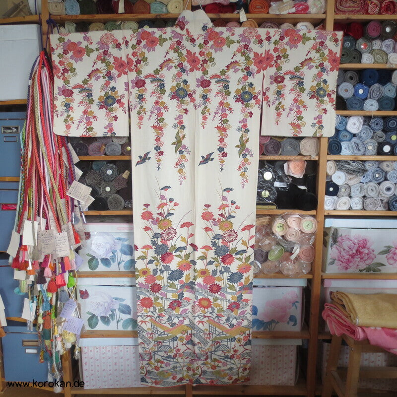 Homongi Kimono Seidencrepe Bingata Blumen und Vögel