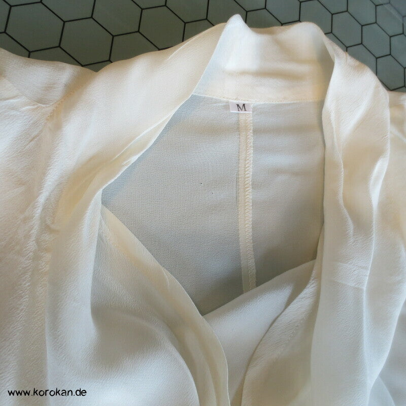 Wasserfallkragen Fledermausshirt Seide natur