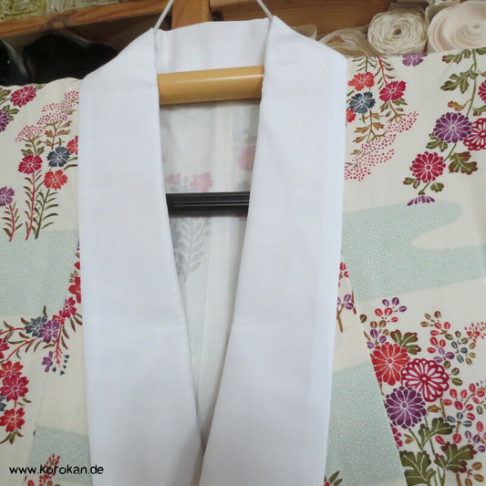 Blumen am Wasser Seidencrepe Juban Unterkimono