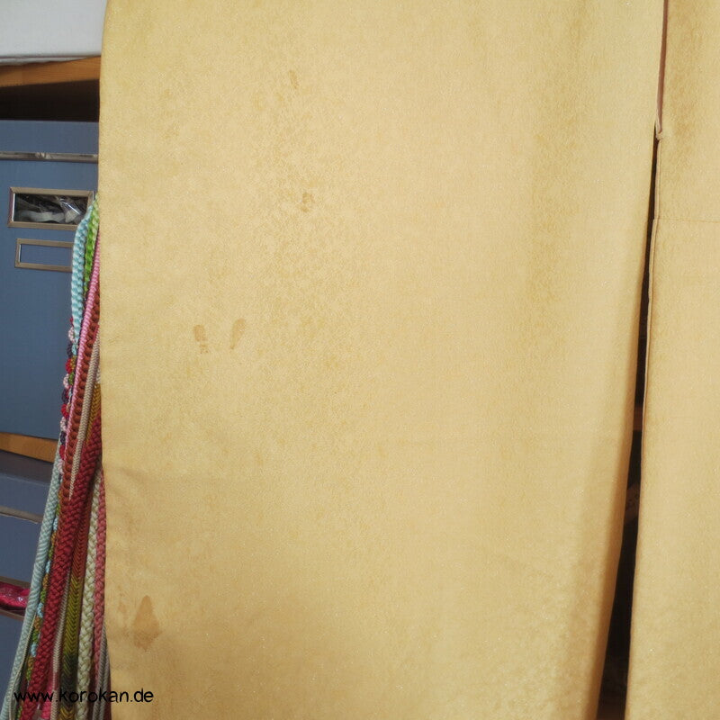 gelb glitzernder Seidendamast Furisode Kimono , Sakura