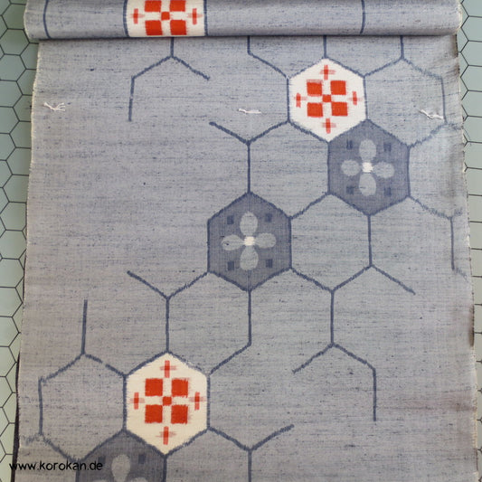 Kikko Kasuri Tsumugi Kimono Seide