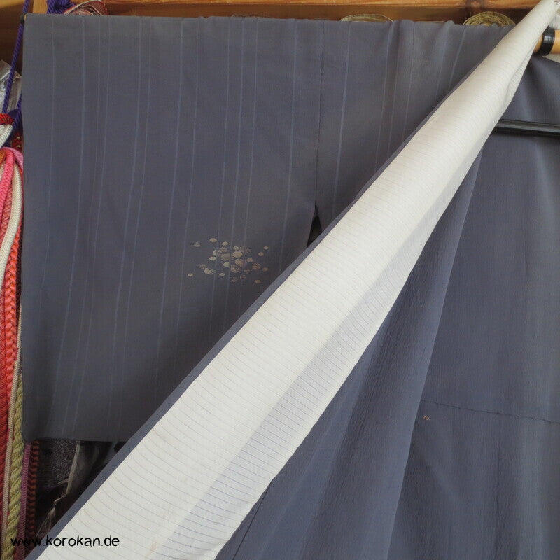 zarteste Gold und Silber Kugeln auf grau Sha Seiden Hitoe Kimono