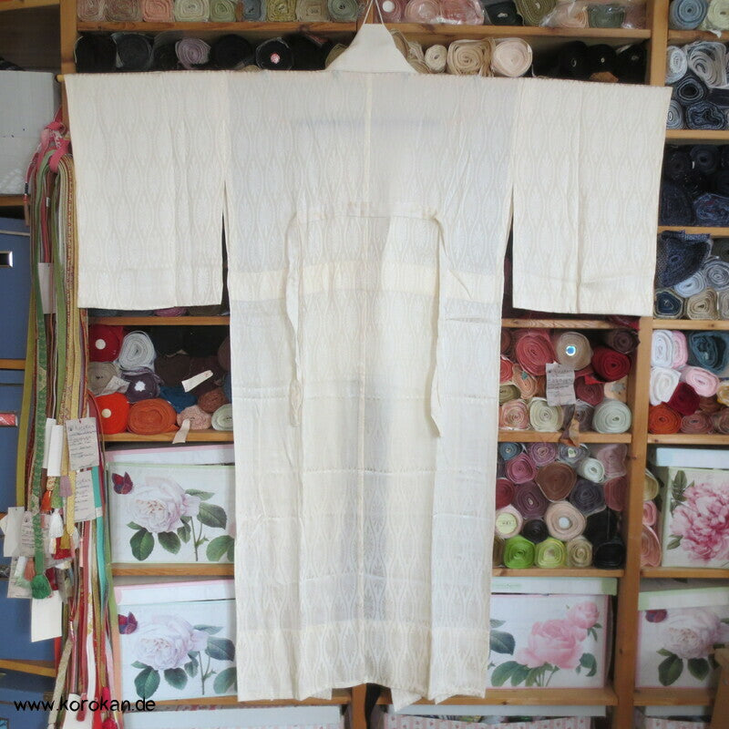 Tatewaku Seidendamast Juban Unterkimono, mit Bändern