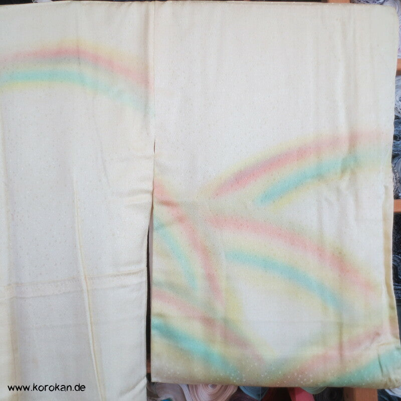 Homongi Seidendamast Kimono regenbogen auf lime