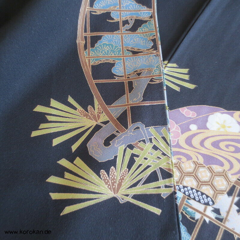 Im Wind hängender Kimono Tomesode