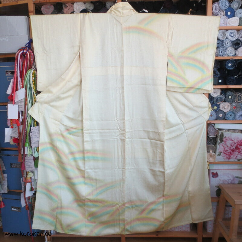 Homongi Seidendamast Kimono regenbogen auf lime