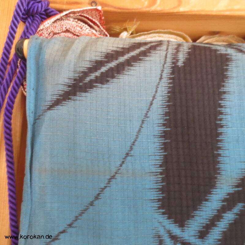 schwarzer Bambus in petrol blau Sha Seiden Hitoe Kimono, Chu Furisode